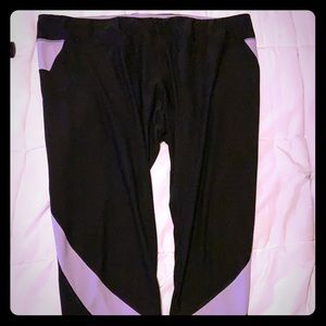 Avia purple and black Capri workout pants FINAL
